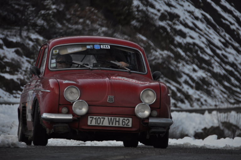 Renault Dauphine Gordini Vehicules de Rallye Historique